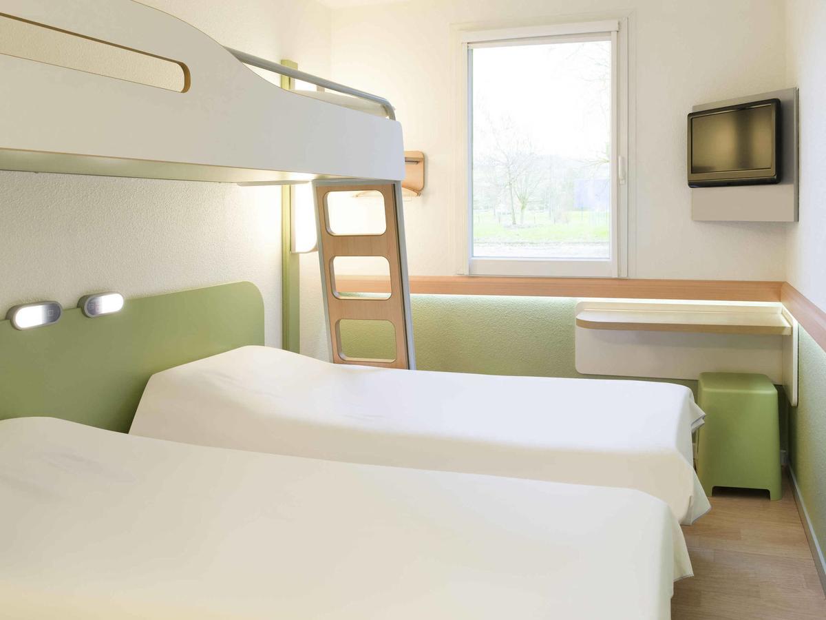 Ibis Budget Lons-Le-Saunier Esterno foto
