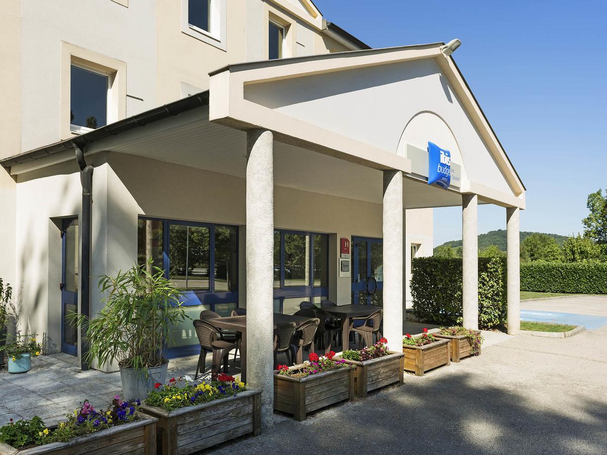 Ibis Budget Lons-Le-Saunier Esterno foto