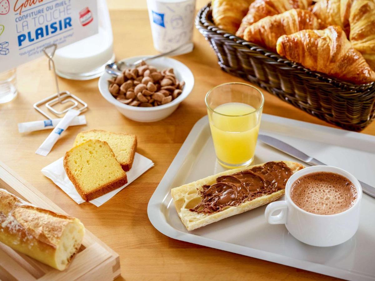 Ibis Budget Lons-Le-Saunier Esterno foto